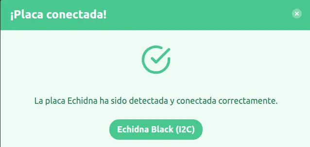 Aviso de EchidnaML: «¡Placa conectada! La placa Echidna ha sido detectada y conectada correctamente», con el modelo de placa.